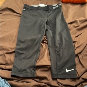 Nike Black Capri Leggings. Size small women’s